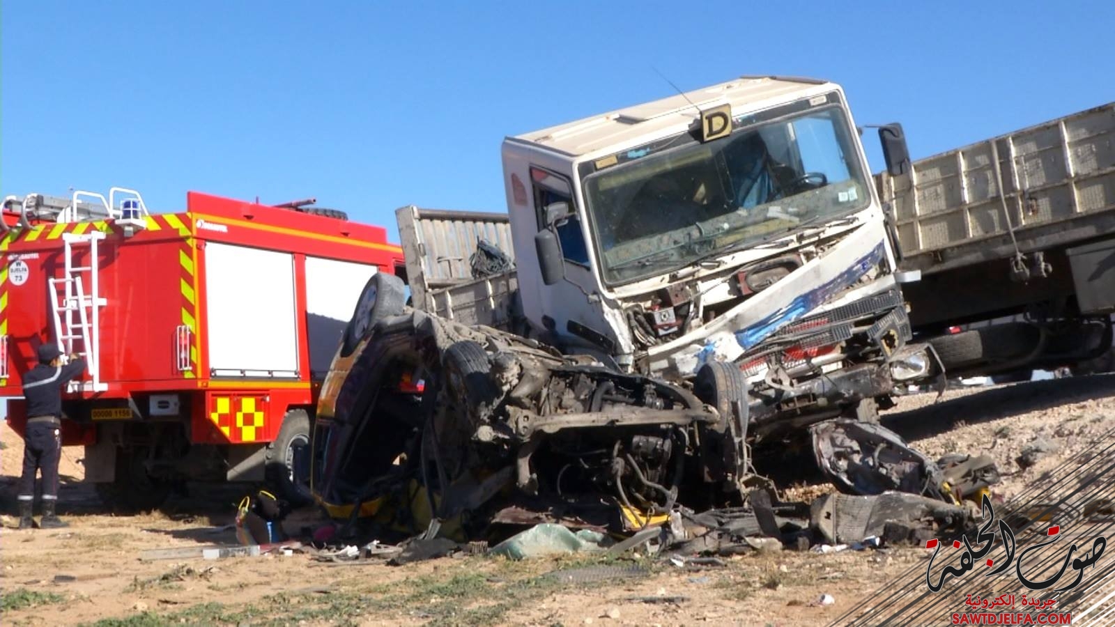 حادث مرور يودي بحياة سائق شاحنة دات مقطورة في عين المكان .