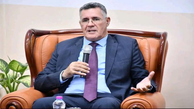 من تسيير شؤون النعامة إلى حقيبة الري: لوناس بوزقزة وزيرا في مهمة مجابهة التحديات المائية