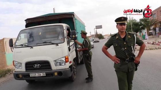 المجموعة الأقليمية للدرك الوطني با الجلفة نضمت فرقة الدرك الوطني بدرالشيوخ حملة توعوية با الطريق الوطني رقم46 با لمويلح