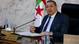 وزير الداخلية يؤكد على أهمية تحسين خدمات المرافق العمومية الإدارية وعصرنتها