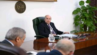 رئيس الجمهورية يوافق مبدئيا على رفع منحة الطلبة