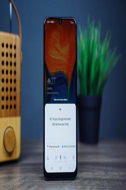 منصات الموسيقى المعتمدة على Google Assistant ومكبرات صوت Google Nest؟