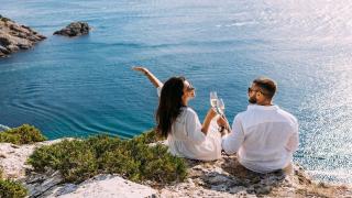 فريدة، غريبة، محظوظة: كل شيء عن أسماء الأطفال للمشاهير وكيف يثيرن الاتجاهات