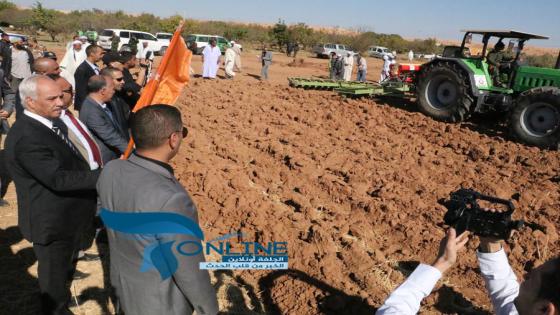“حمنة قنفاف” يعطي إشارة انطلاق الموسم الفلاحي 2017/ 2018 من بلدية دلدول، ويشدد على الفعالية والمردودية.
