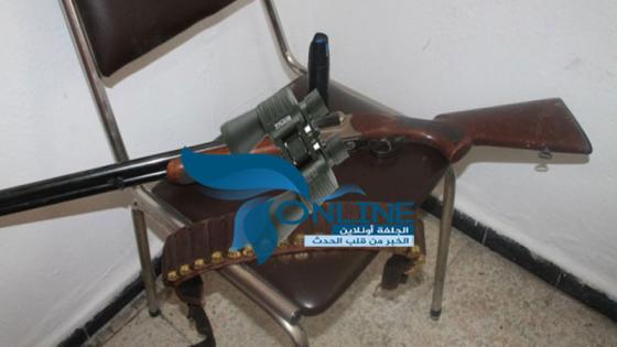 فرقة الشرطة القضائية بأمن دائرة مسعد، تحجز 03 نظارات ميدان وبندقية صيد بدون رخصة.