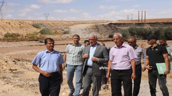 الجلفة بعد الأمطار الأخيرة: الوالي في الميدان لسدّ الثغرات ومواجهة هشاشة البنية التحتية